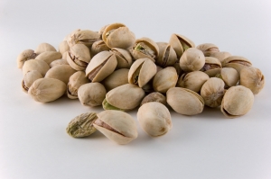 defective pistachio nuts